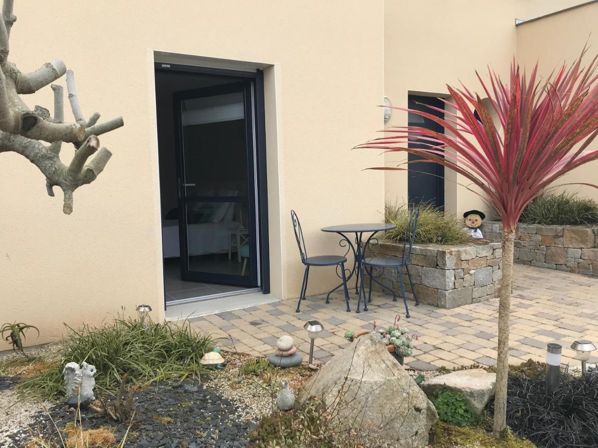 Bed and Breakfast Les Sables Santec Exterior foto